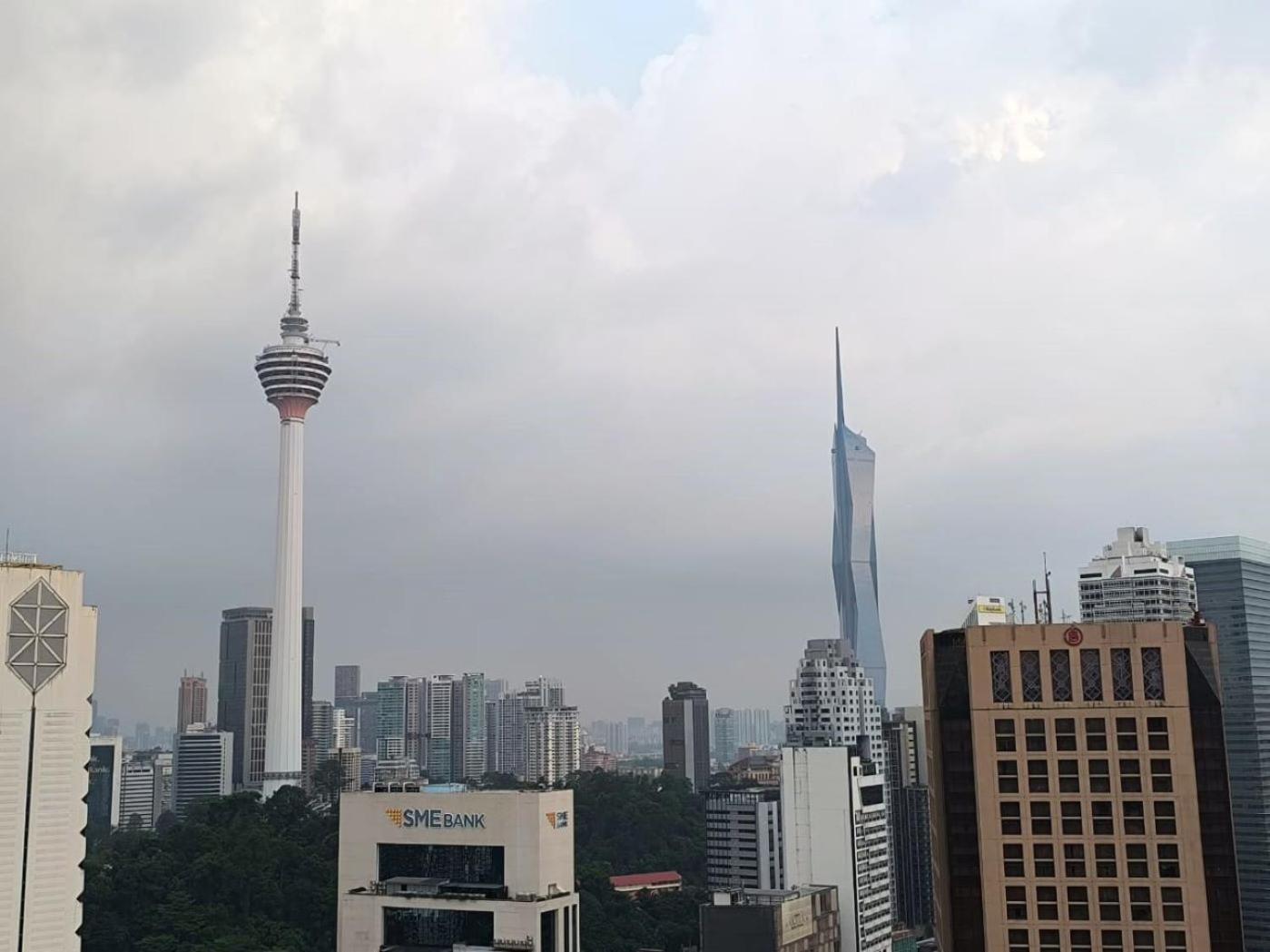 The Luxe Suites Klcc By Cozy Stay Kuala Lumpur Exterior photo